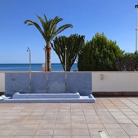Frente Al Mar *
